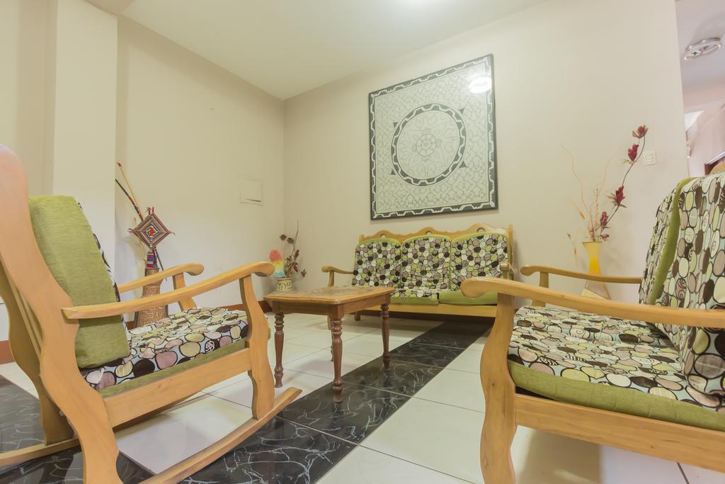 Hospedaje El Emperador Hotel ปูคาลปา ภายนอก รูปภาพ