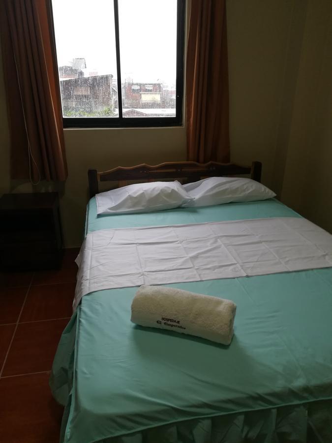 Hospedaje El Emperador Hotel ปูคาลปา ภายนอก รูปภาพ