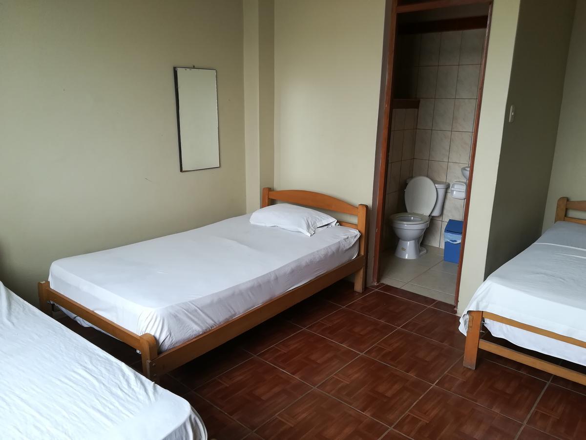 Hospedaje El Emperador Hotel ปูคาลปา ภายนอก รูปภาพ